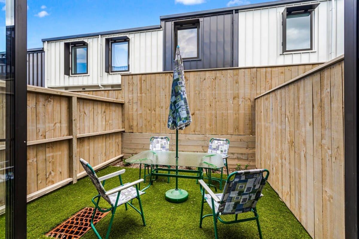 Ferienwohnung Fresh & Sleek Grey Lynn Unit With Private Patio Auckland Exterior foto
